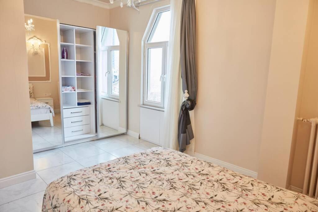 Taksim Square Apartment, Great View, Luxury Isztambul Kültér fotó