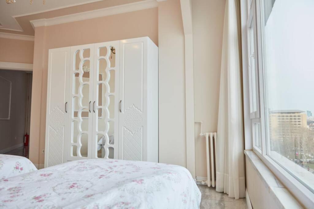 Taksim Square Apartment, Great View, Luxury Isztambul Kültér fotó
